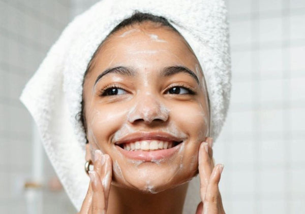 Keep Young Skin Healthy With Coats: Dermatologist-Approved Skincare