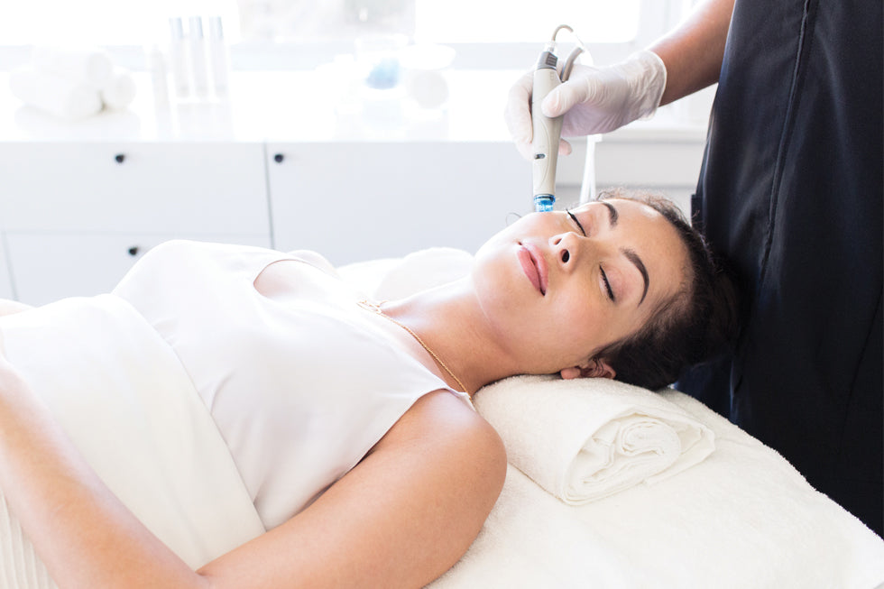 woman having hydrafacial treatment