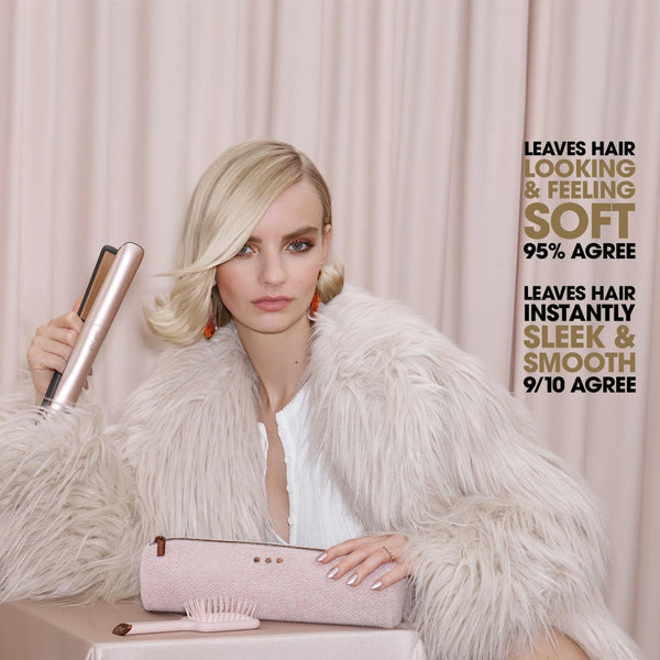 ghd Gold Hair Straightener Festive Gift Set in Cashmere Beige (worth £261)