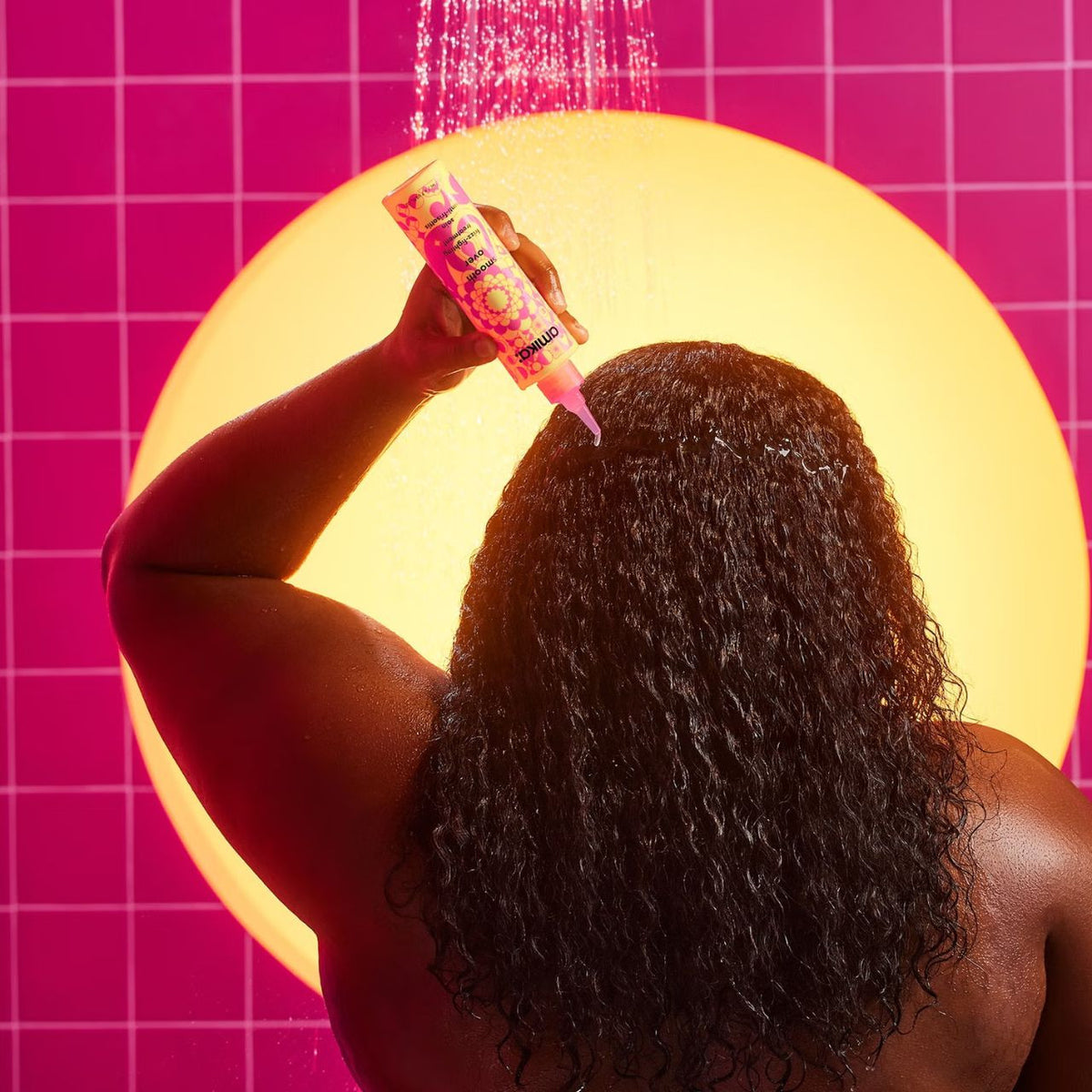 Amika Smooth Over Frizz-Fighting Treatment 200ml