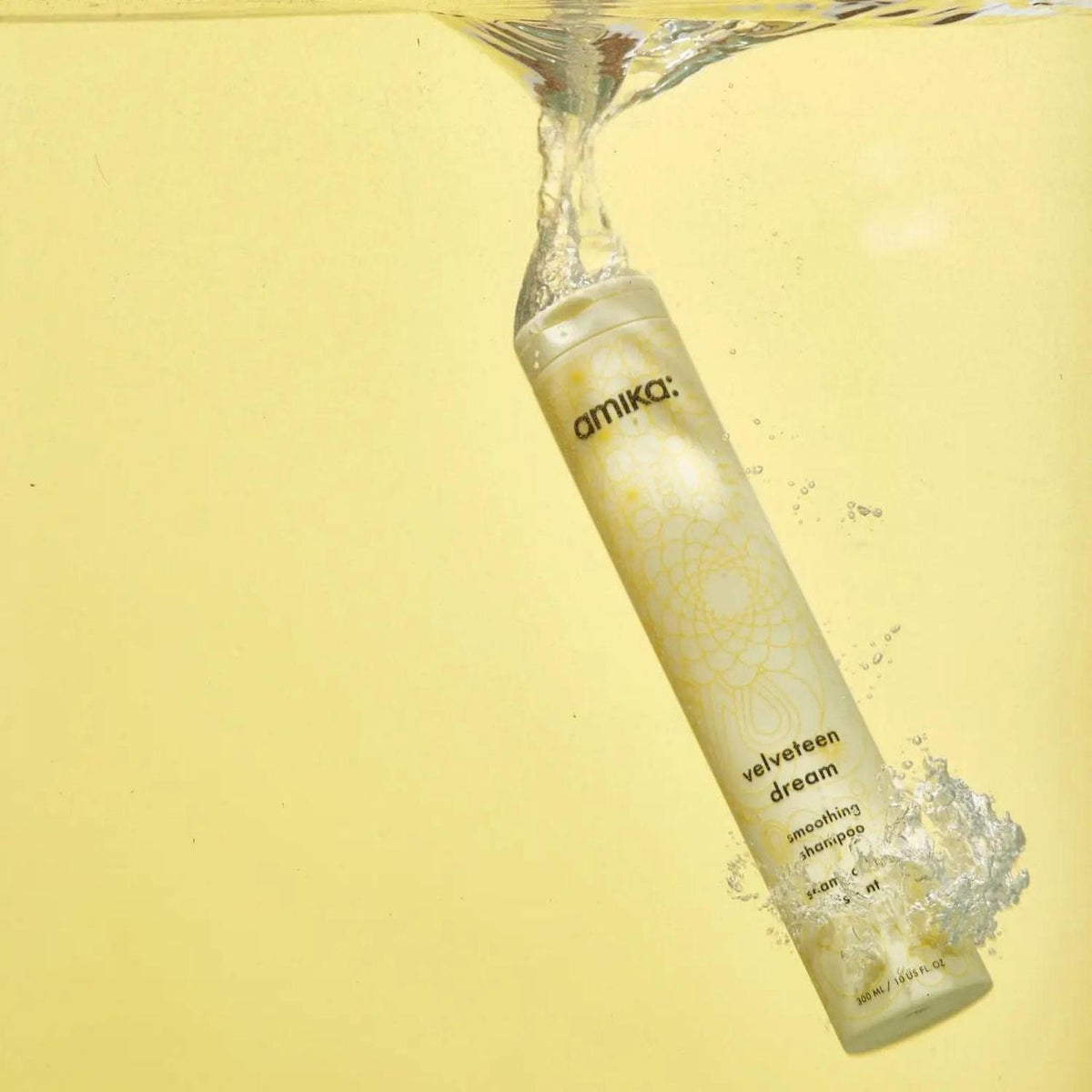 Amika Velveteen Dream Smoothing Conditioner 275ml