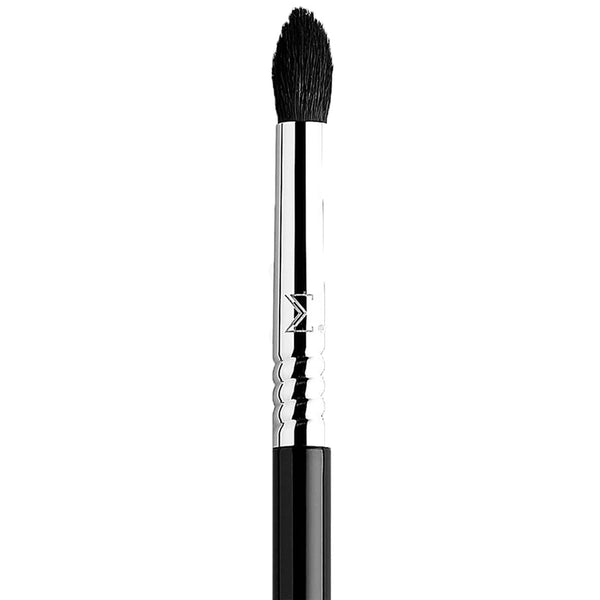 closeup of  Sigma Beauty E45 - Small Tapered Blending Brush